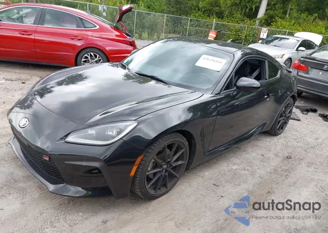 2023 Toyota Gr86 Premium z USA, uszkodzony, nr VIN JF1ZNBE10P9760768